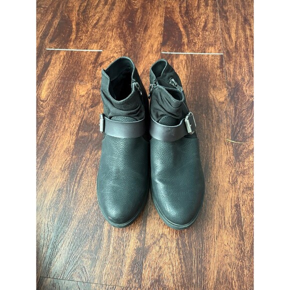 Blowfish Viten Black Ankle Boot, Low Heel Bootie, Size 9 Fall Booties - Picture 1 of 6